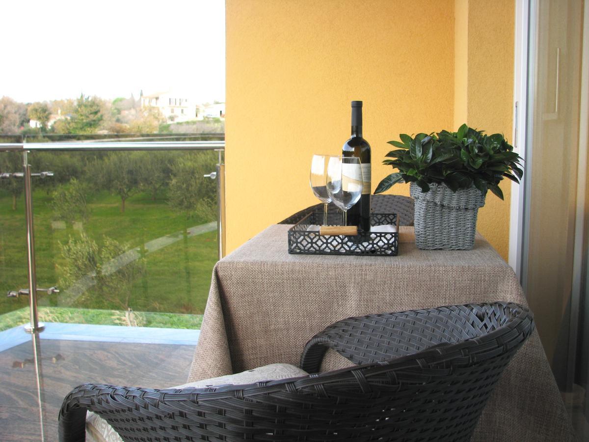 Apartman Andrea L Pomer Exterior photo